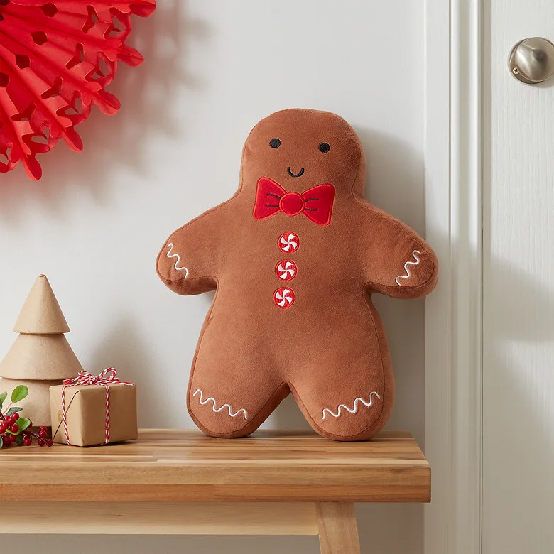 3D gingerbread man cushion