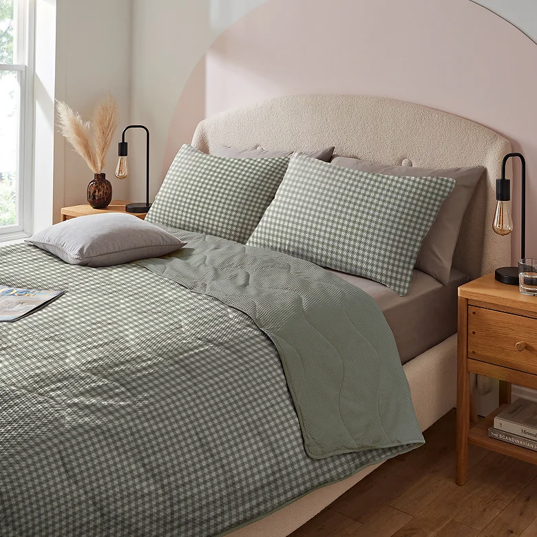 green gingham bedding set with lightweight coverless duvet and soft quilted throw