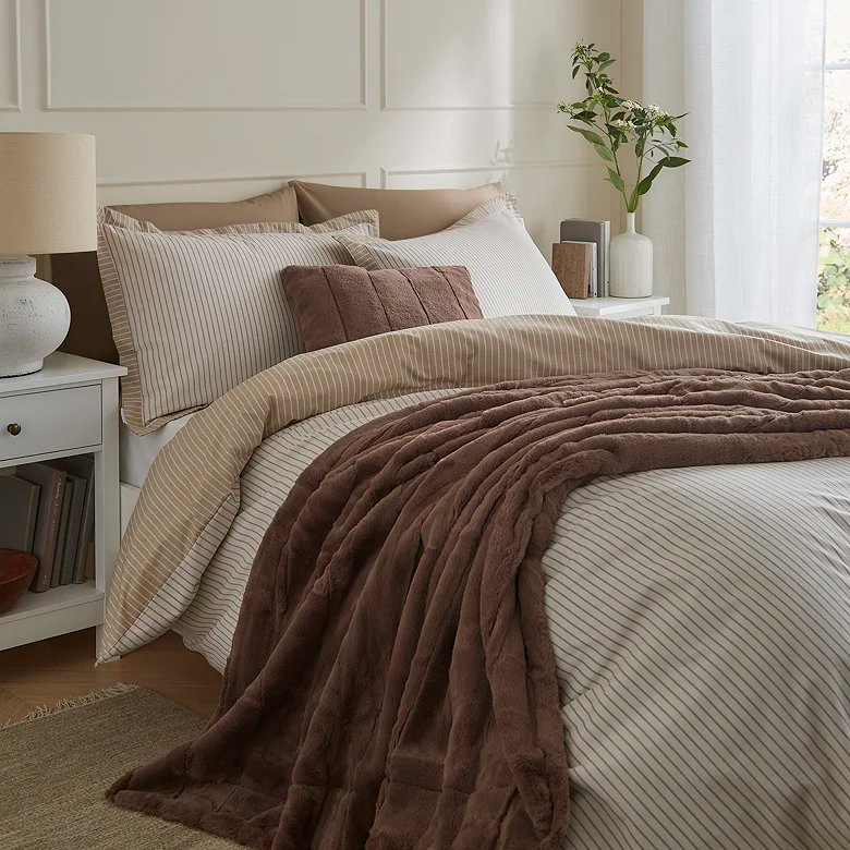 brown faux fur winter bed blanket