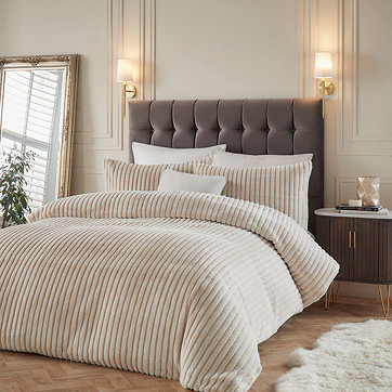 Autumn Bedding