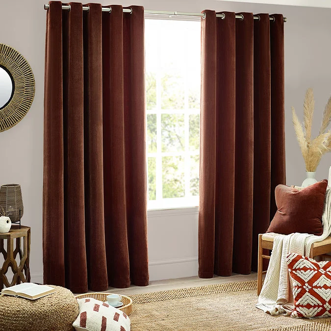 burgundy curtains in bedroom