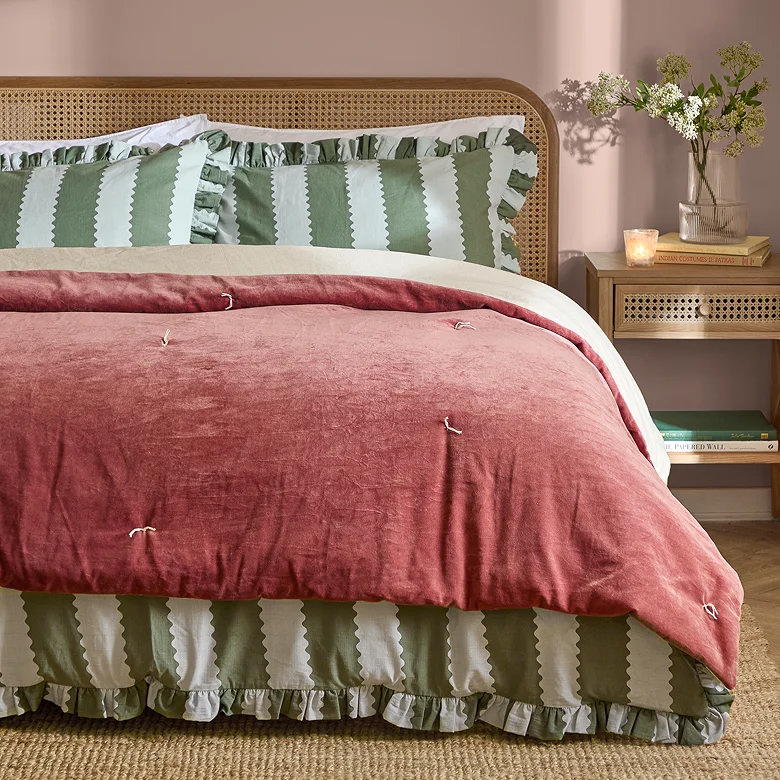 traditional red bedspread for couples bedding