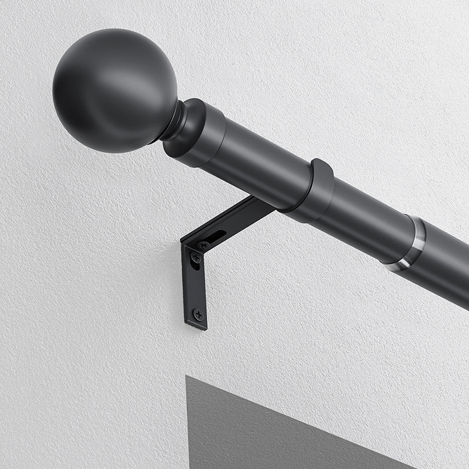 22-25mm Extendable Eyelet Ball Curtain Pole Image