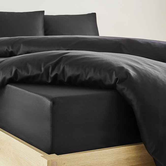 Extra Deep Fitted Sheet in black close up image 2