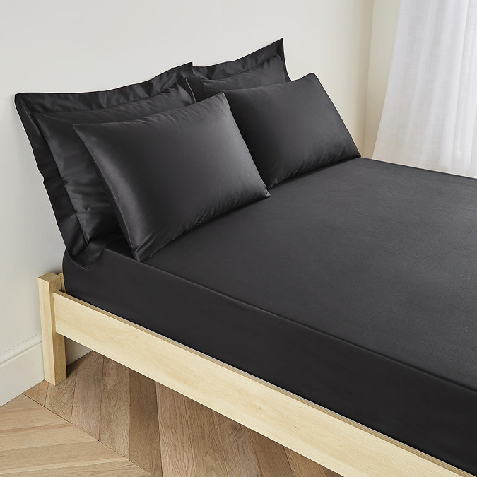 Extra Deep Fitted Sheet in black on bed image 1