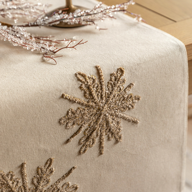 Alivia Luxury Snowflake Table runner