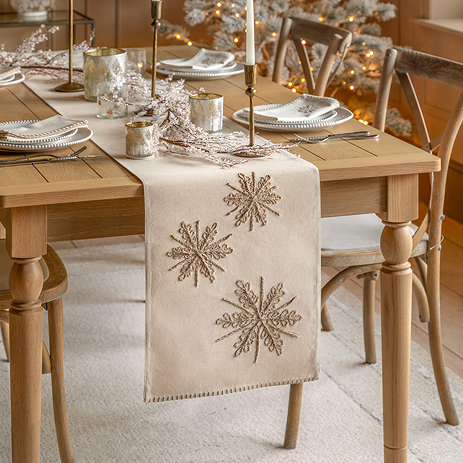 Alivia Luxury Snowflake Table runner