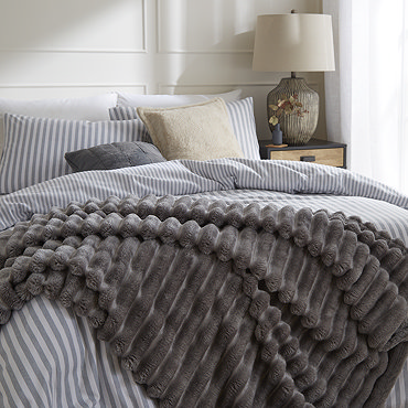 Alnwick Dove Grey Roll Throw