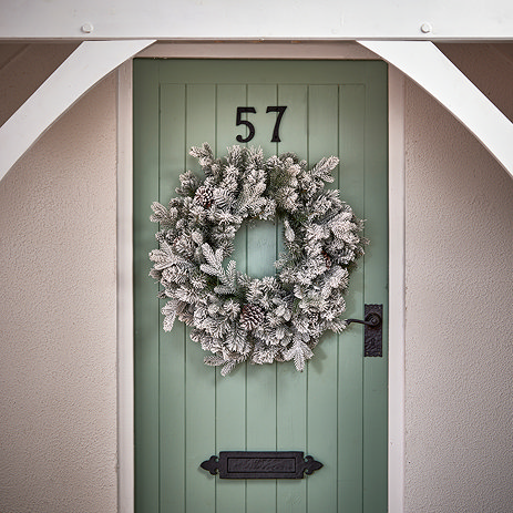 Ambrose Snowy christmas wreath