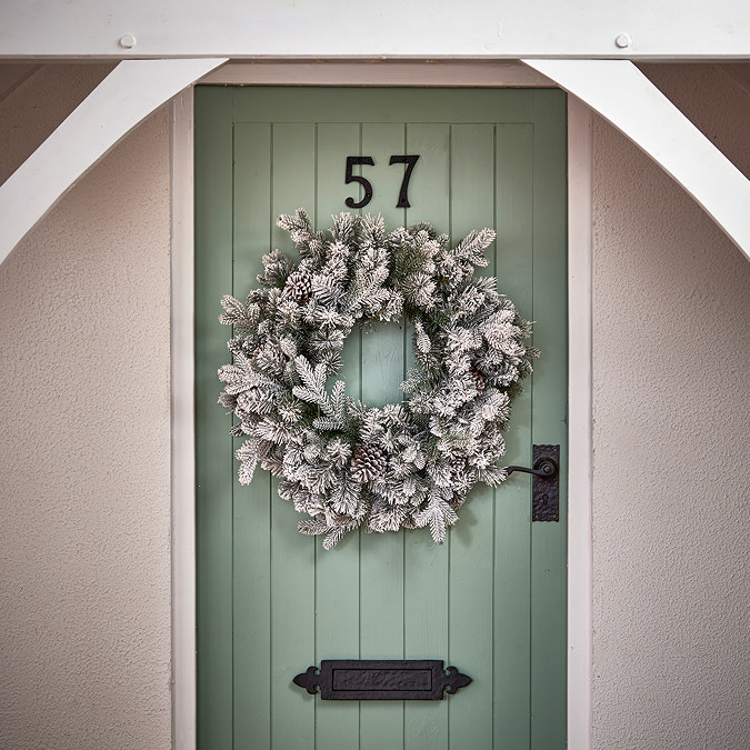 Ambrose Snowy christmas wreath