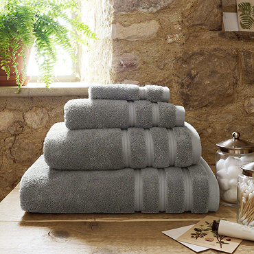 Antalya storm towels close up image 2