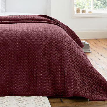 ATTICA VELVET BURGUNDY BEDSPREAD IMAGE 2