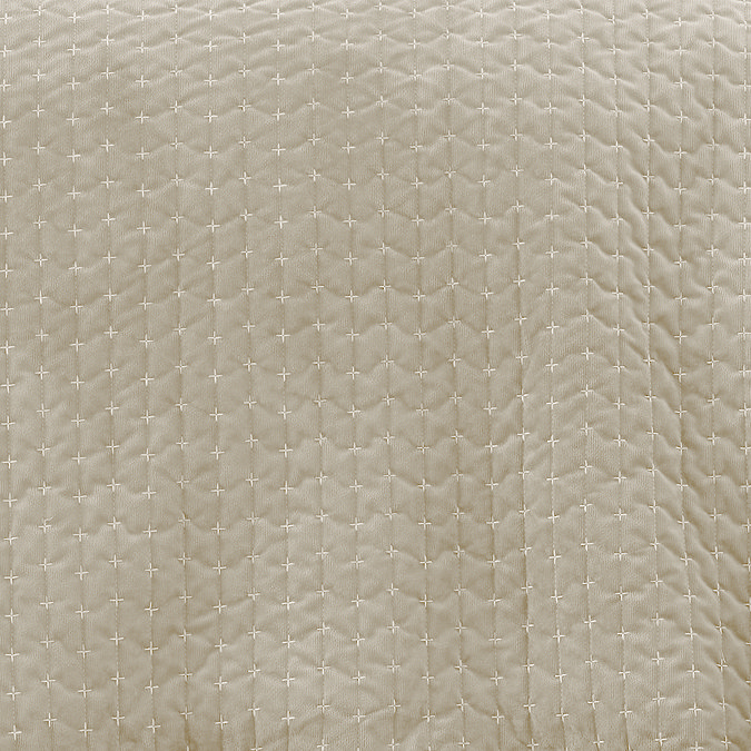 attica bedspread in natural