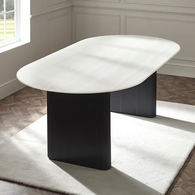 Bella Marble Effect Glass Dining Table - White 2