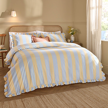 Birdie Lemon and sky image 2