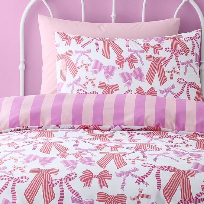 Close up of bows and stripes duvet cover set image 2