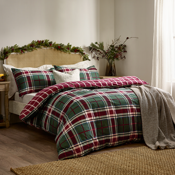 Braemar Check Berry/Pine