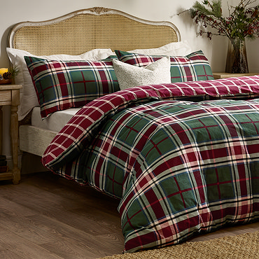 Braemar Check Berry/Pine