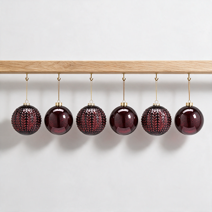 Briar Set of 6 baubles