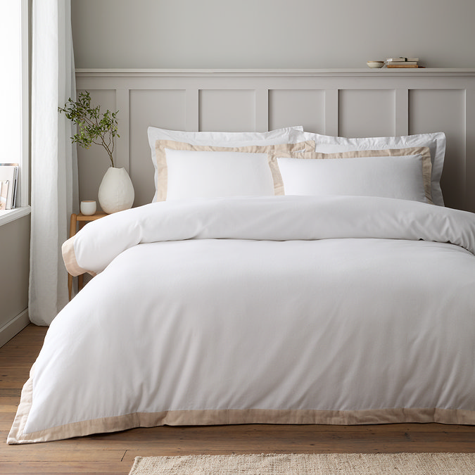 Brushed Tailored Duvet Cover Set image