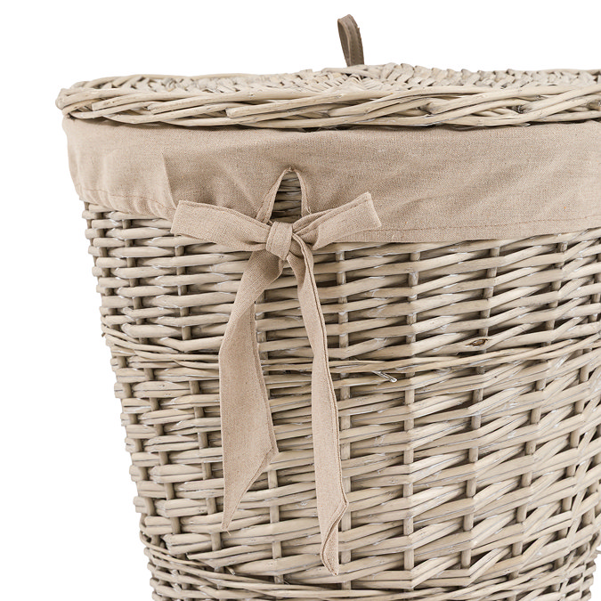Cedar Round Woven Lined Laundry Basket