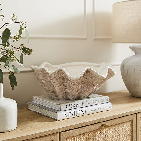 Large Shell shaped bowl