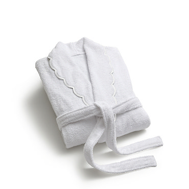 Scallop Edge white bath robe image