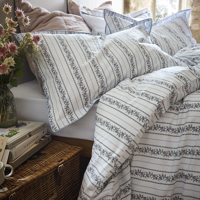 Clara Floral Duvet Cover Set image
