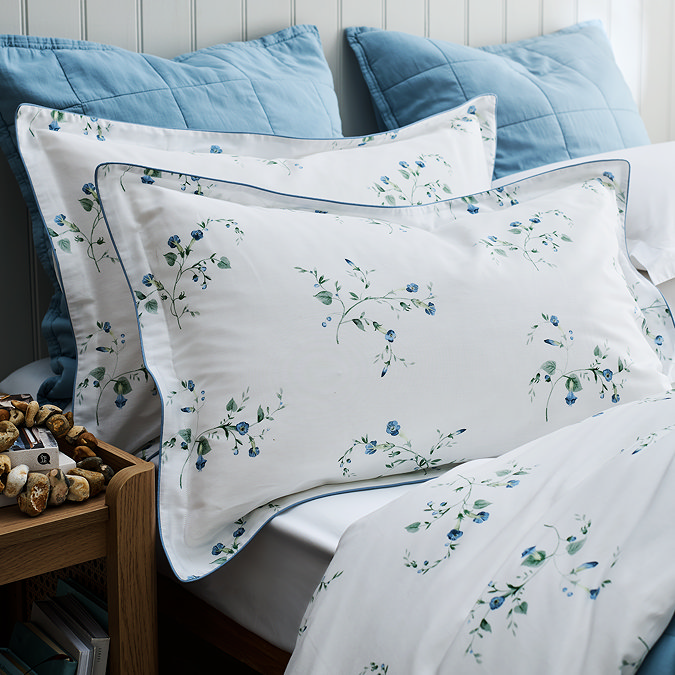 Forget me Knot Duvet Cover Set image