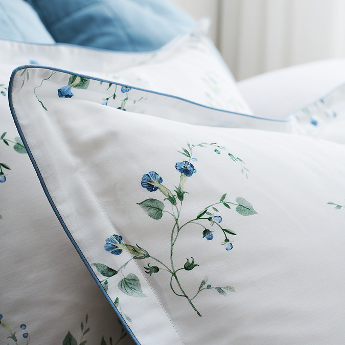 Forget me Knot Duvet Cover Set image