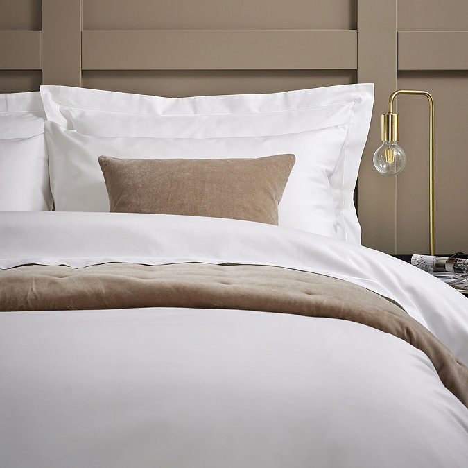 christy premium sateen white