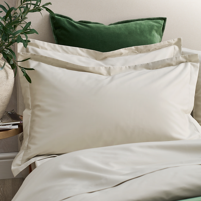 Classic Sateen Champagne Oxford Pillowcase image