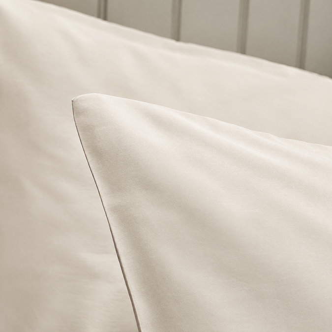 Classic sateen pillowcase image