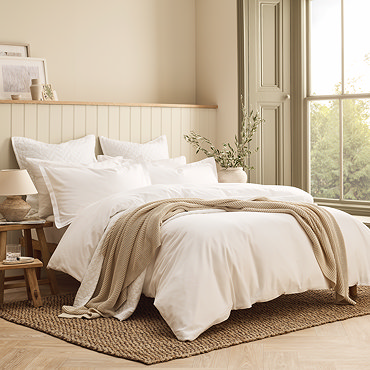 White flannel christy duvet set image