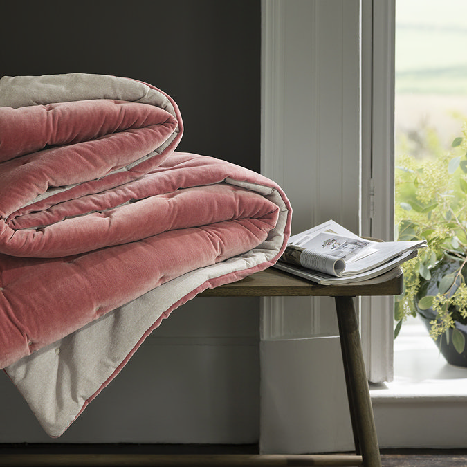 Jaipur throw in garnet