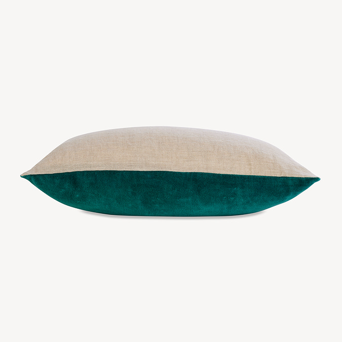 christy jaipur peacock