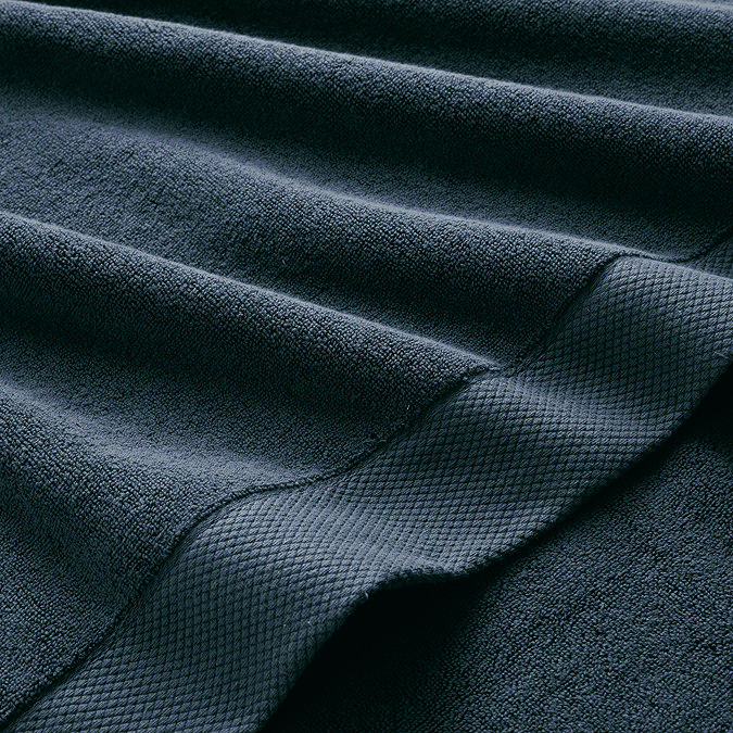 Luxe Navy Towels Image