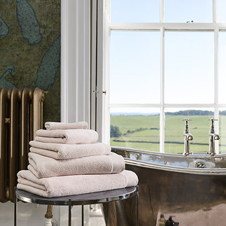 Luxe Pearl Towels Image