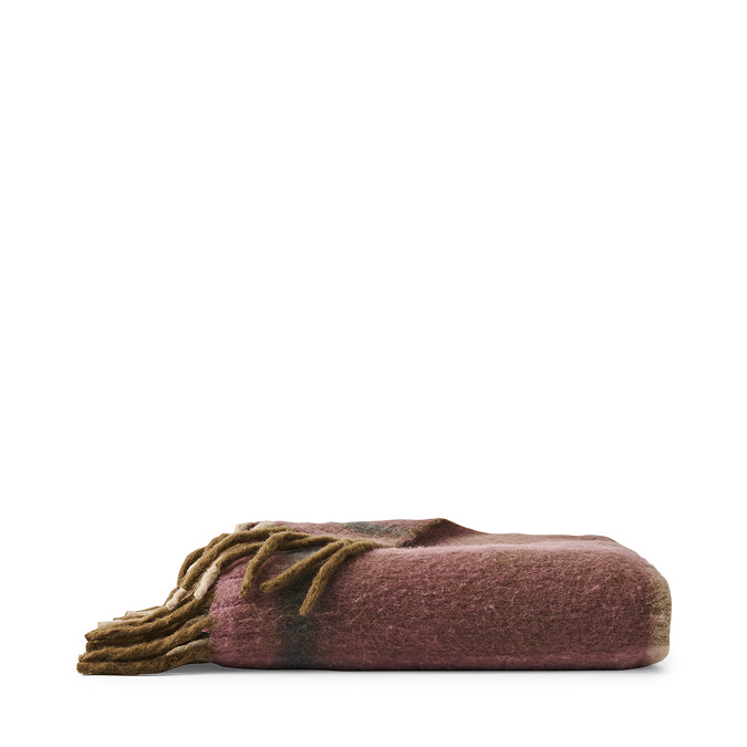 Christy fig moreton throw image