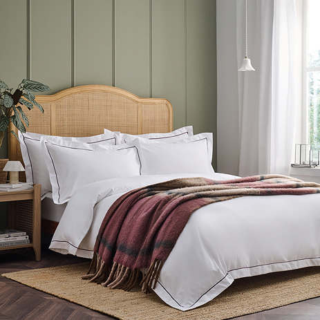 Christy fig moreton throw image