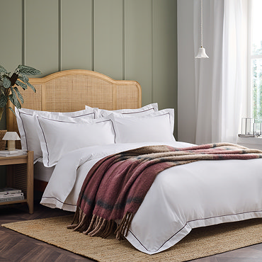 Christy fig moreton throw image