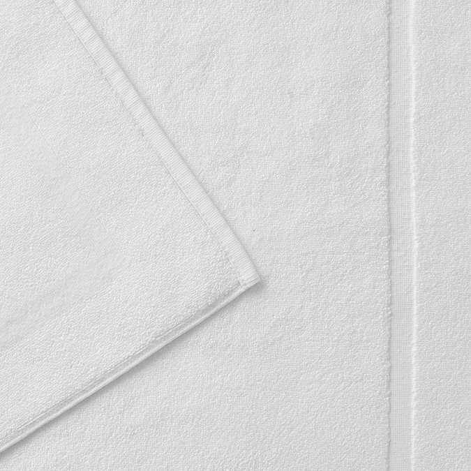 White renaissance bath mat image