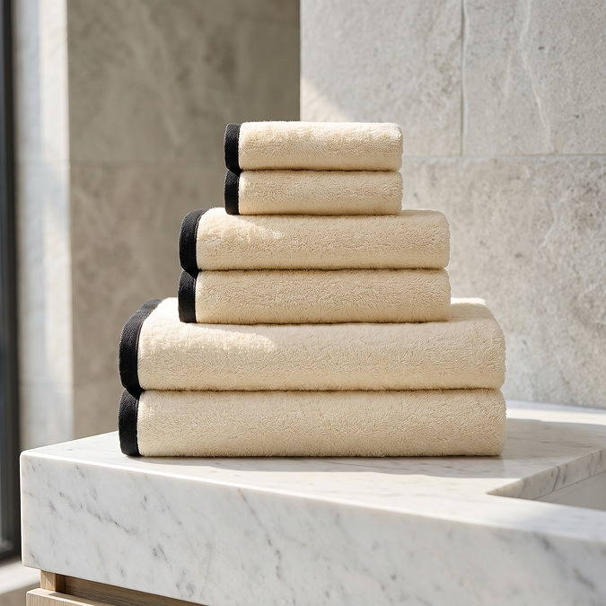 Set of 6 Contrast border towels