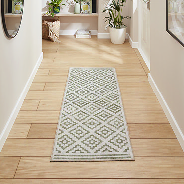 Coral green runner product image 2