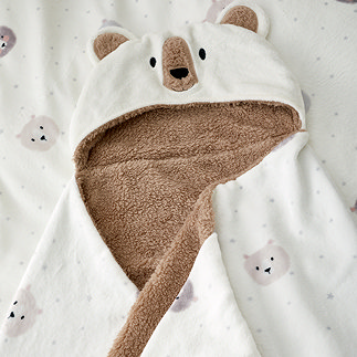 Cosy Bear Fleece Hooded Blanket