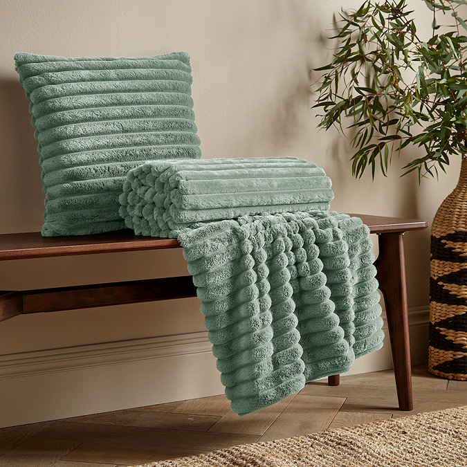 cosy ribbed green throw image 