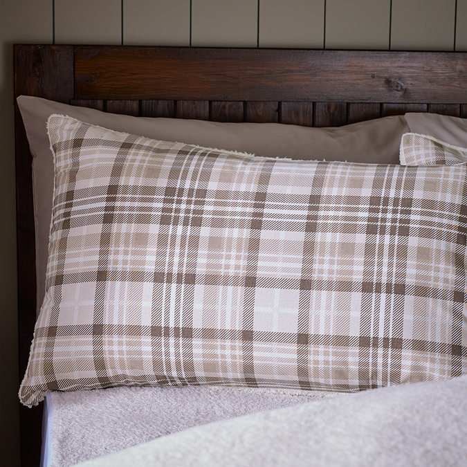 Cosy Check Natural Pillow