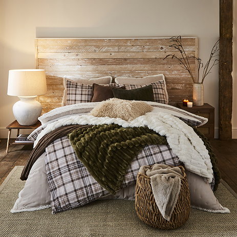 Cosy Sherpa Lifestyle Shot