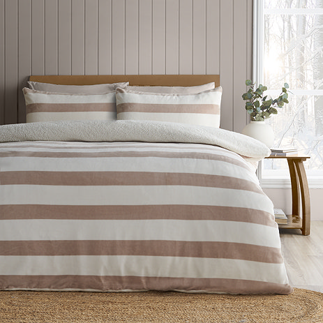 Cosy Sherpa Stripe Duvet Set in Natural image