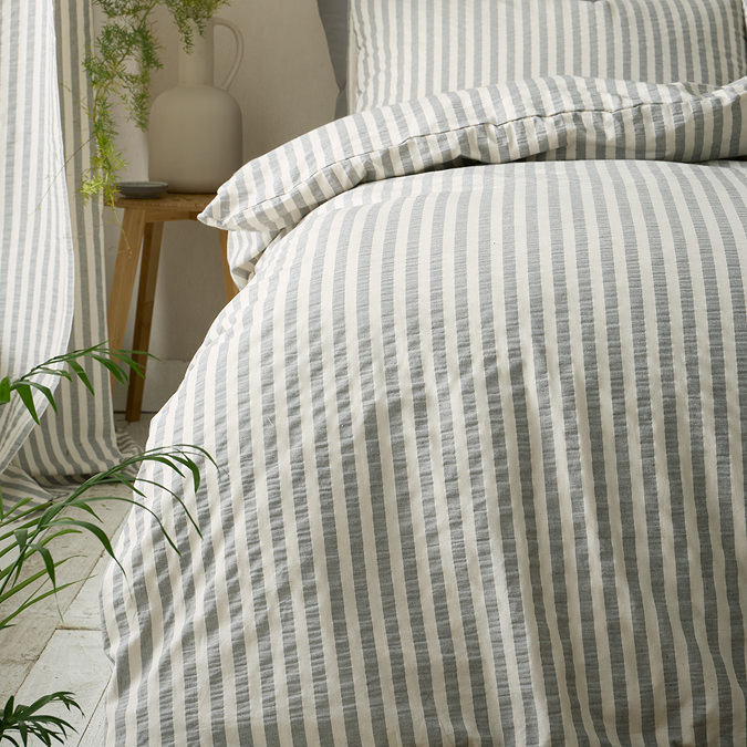 Cotton rich woven stripe duvet cover set close up image 4